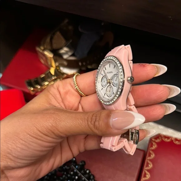 Fossil Pink Watch with Crystal Details - Picture 2 of 4